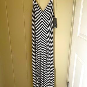 Long cotton black & white dress with v stripes